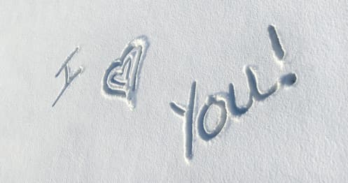 i love you écrit dans la neige